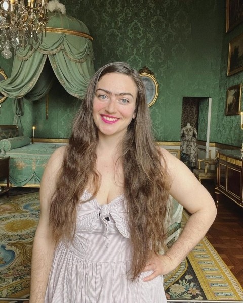 7 фото учительницы, которая отказывается сбривать волосы на лице 7 фото учительницы, которая отказывается сбривать волосы на лице