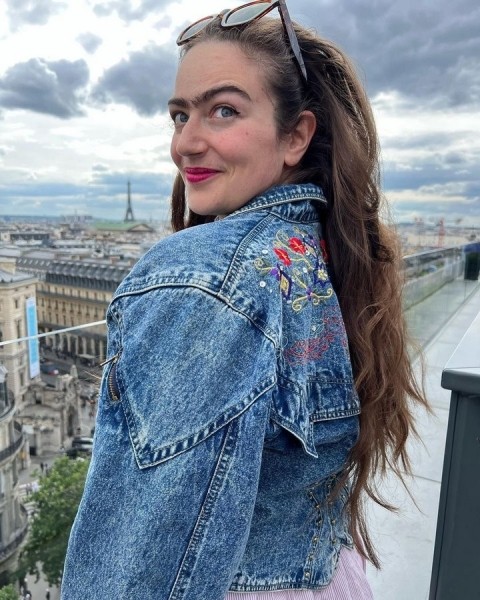 7 фото учительницы, которая отказывается сбривать волосы на лице 7 фото учительницы, которая отказывается сбривать волосы на лице