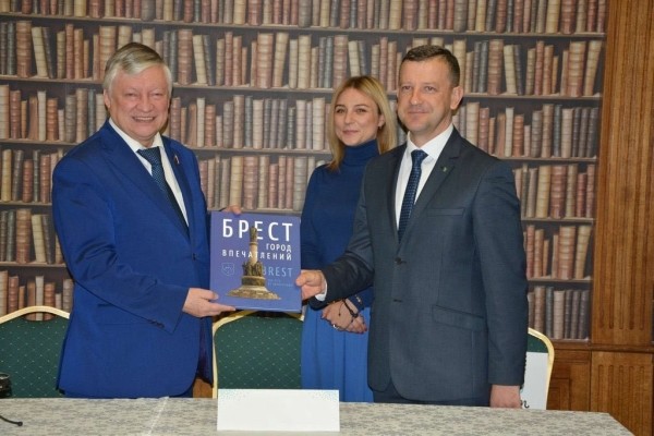 Чемпион мира по шахматам Карпов попал в реанимацию Чемпион мира по шахматам Карпов попал в реанимацию