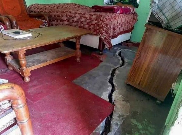 В Индии проваливается под землю целый город. Власти не могут разобраться в причинах