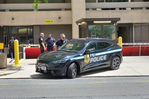 Самые крутые служебные тачки. Новые авто полицейских служб разных стран мира