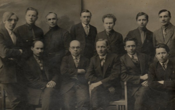 «Гэта крык, што жыве Беларусь!». Дзень памяти народного песняра Янки Купалы — настоящего отца белорусской нации «Гэта крык, што жыве Беларусь!». Дзень памяти народного песняра Янки Купалы — настоящего отца белорусской нации