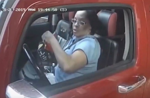 Восьмилетняя девочка, получившая ожог куриным наггетсом, получит от ресторана фастфуда компенсацию в $800 тысяч Восьмилетняя девочка, получившая ожог куриным наггетсом, получит от ресторана фастфуда компенсацию в $800 тысяч