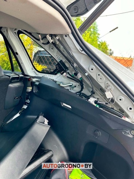 «Чудо произошло»: под Варшавой нашли угнанную Toyota с белорусскими номерами. Вот как она теперь выглядит