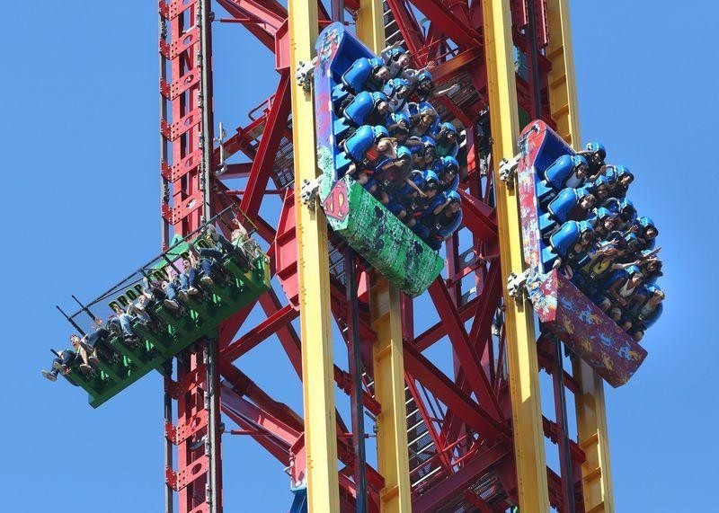 Показываем самые пугающие аттракционы мира